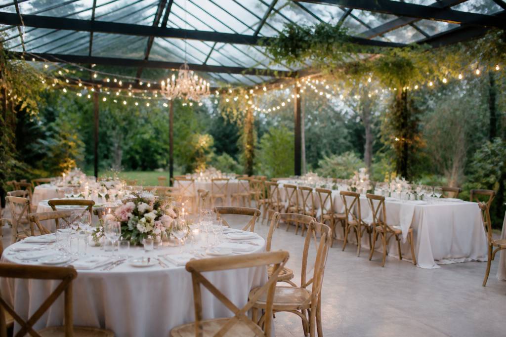 Comment choisir le lieu de réception idéal selon le nombre d’invités et le style de votre mariage