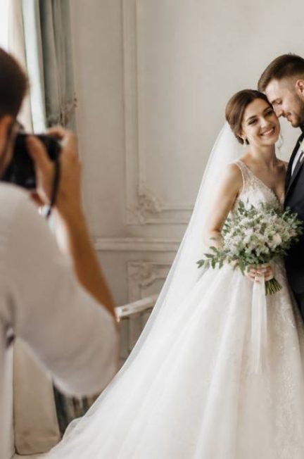 Comment choisir un photographe de mariages pour immortaliser votre grand jour